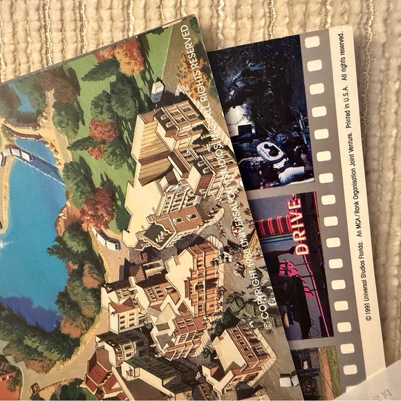 Universal Studios Souvenir Photo Books Set (1991 Florida) (1988 California) - Picture 3 of 4